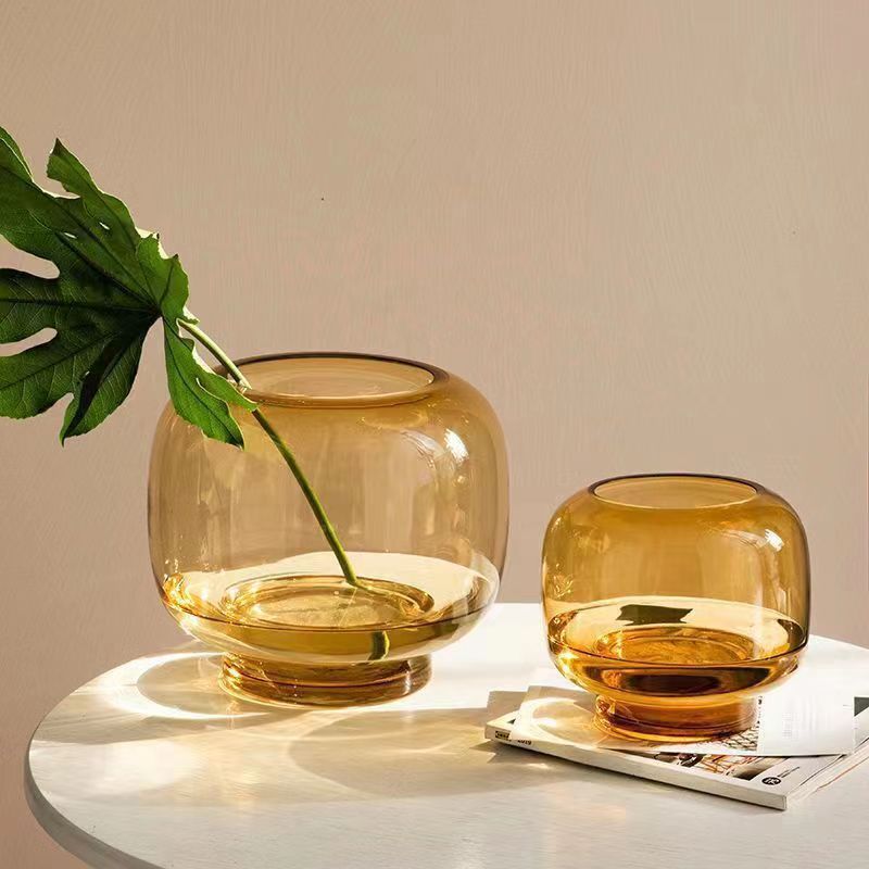 Instagramen merezi duen loreontzi biribila, sabela handiarekin