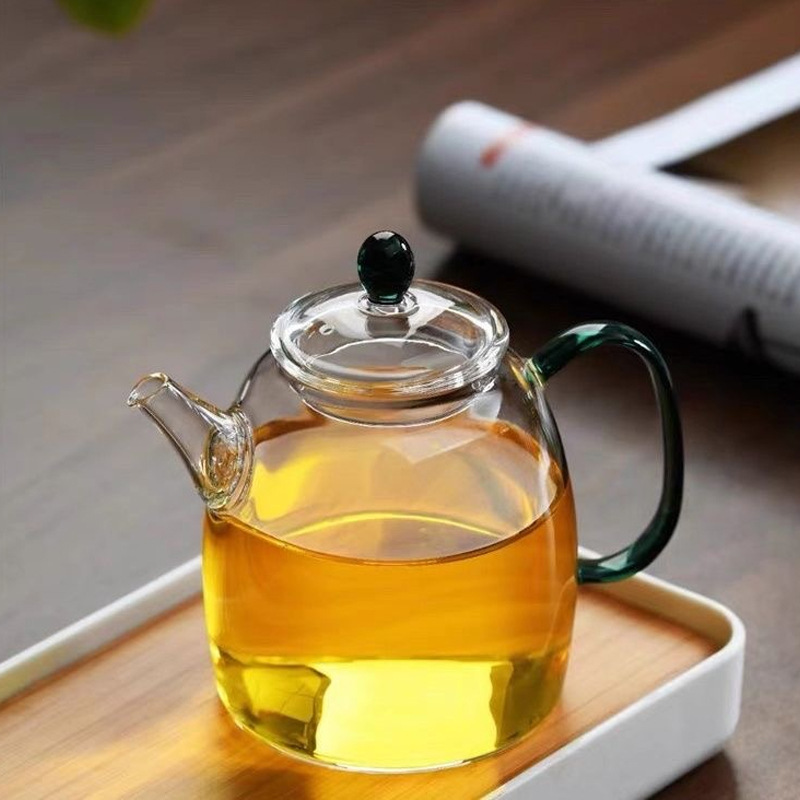 Eskuz egindako erresistentea duen artisau erretzailea iragazitako te beltza kung fu tea